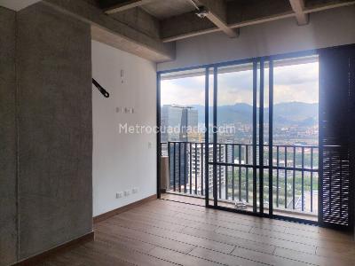 Apartamento de 2 alcobas en venta en El Poblado, Medellín, 75 m² · foto 2 de 15