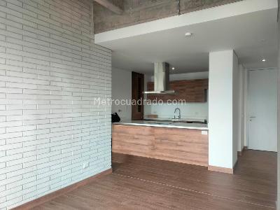 Apartamento de 2 alcobas en venta en El Poblado, Medellín, 75 m² · foto 3 de 15