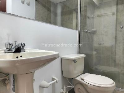 Apartamento de 2 alcobas en arriendo en El Poblado, Medellín, 78 m² · foto 14 de 14