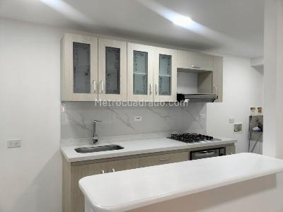 Apartamento de 2 alcobas en arriendo en El Poblado, Medellín, 78 m² · foto 5 de 14