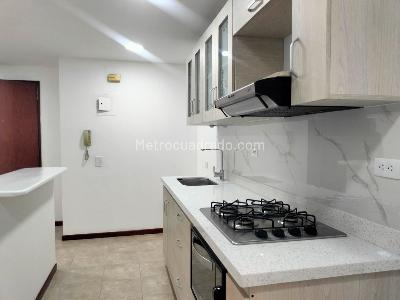 Apartamento de 2 alcobas en arriendo en El Poblado, Medellín, 78 m² · foto 7 de 14