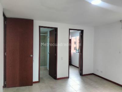 Apartamento de 2 alcobas en arriendo en El Poblado, Medellín, 78 m² · foto 9 de 14