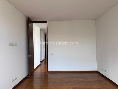 Apartamento en venta en El Poblado, Medellín · foto 10 de 20