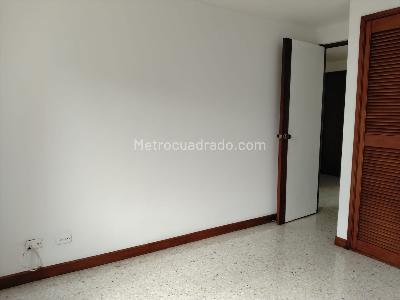 Apartamento de 3 alcobas en arriendo en Castropol, Medellín, 137 m² · foto 14 de 20