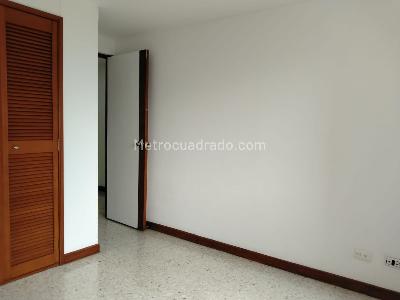 Apartamento de 3 alcobas en arriendo en Castropol, Medellín, 137 m² · foto 16 de 20