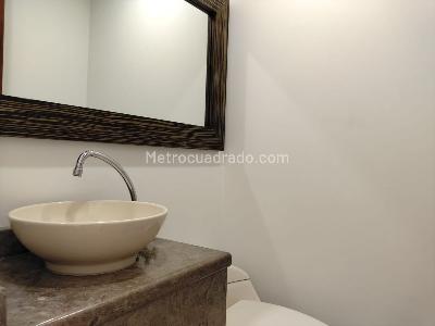 Apartamento de 3 alcobas en arriendo en Castropol, Medellín, 137 m² · foto 19 de 20