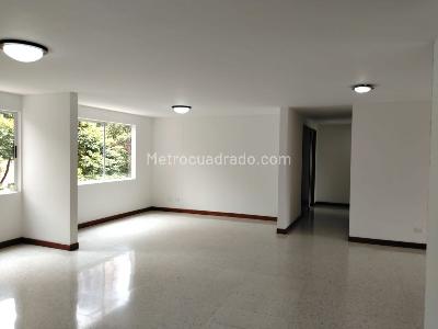 Apartamento de 3 alcobas en arriendo en Castropol, Medellín, 137 m² · foto 4 de 20
