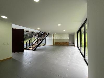 Casa en venta en Envigado, Envigado · foto 4 de 19