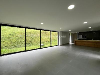 Casa en venta en Envigado, Envigado · foto 5 de 19