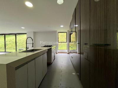 Casa en venta en Envigado, Envigado · foto 8 de 19