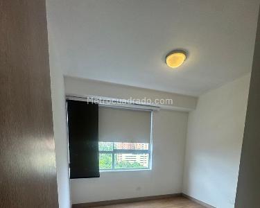 Apartamento de 2 alcobas en venta en El Poblado, Medellín, 97 m² · foto 7 de 10
