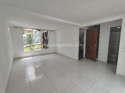 Casa en arriendo en Envigado, Envigado · foto 2 de 19