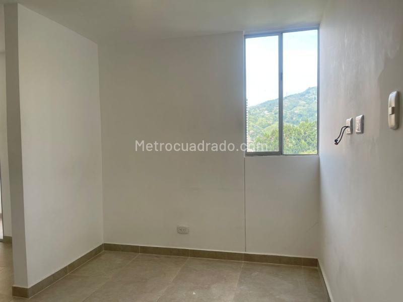 Apartamento en arriendo en Sabaneta (2 alcobas, 55m²) - 3