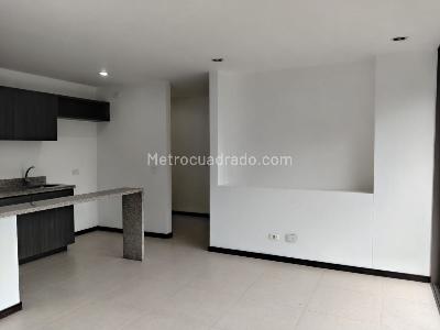 Apartamento en venta en El Poblado, Medellín · foto 4 de 19
