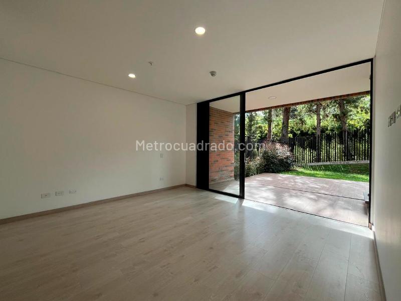 1BR Apartment in La fe (76 m²)