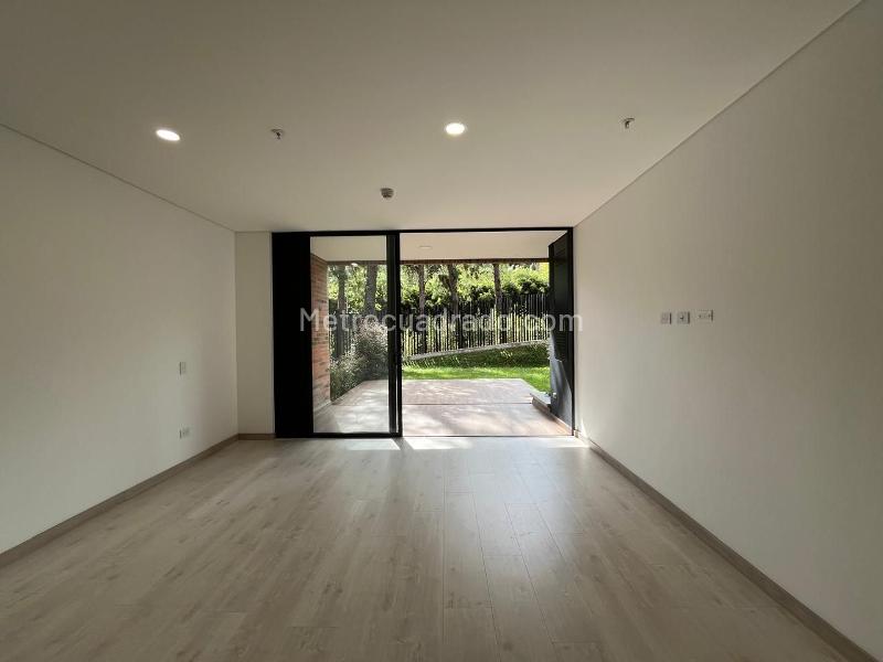 1BR Apartment in La fe (76 m²) - 2
