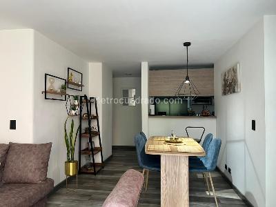 Apartamento en venta en Envigado, Envigado · foto 2 de 16