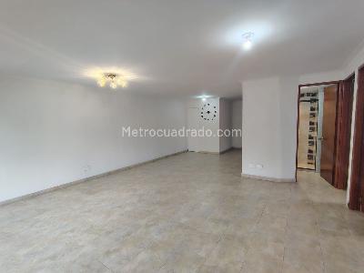 Apartamento de 2 alcobas en arriendo en Los Balsos, Medellín, 90 m² · foto 4 de 15