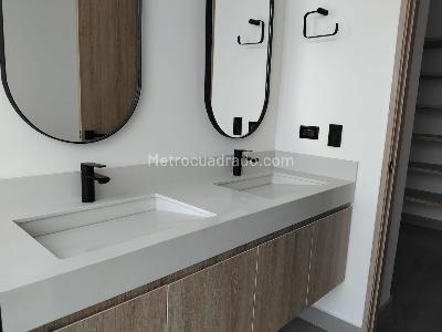 Apartamento de 3 alcobas en venta en El Poblado, Medellín, 192 m² · foto 18 de 19