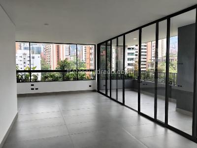 Apartamento de 3 alcobas en venta en El Poblado, Medellín, 192 m² · foto 2 de 19