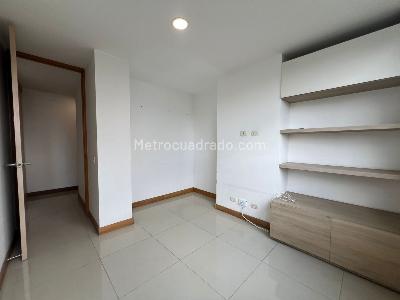 Apartamento de 2 alcobas en venta en Envigado, Envigado, 80 m² · foto 9 de 16