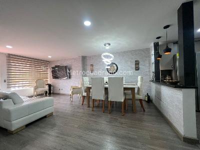 Casa de 3 alcobas en venta en Envigado, Envigado, 115 m² · foto 4 de 16