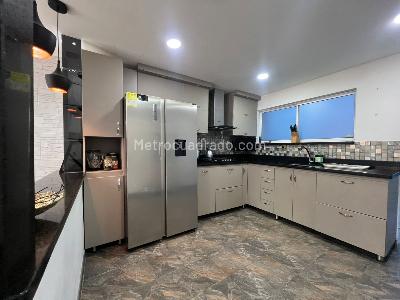 Casa de 3 alcobas en venta en Envigado, Envigado, 115 m² · foto 6 de 16