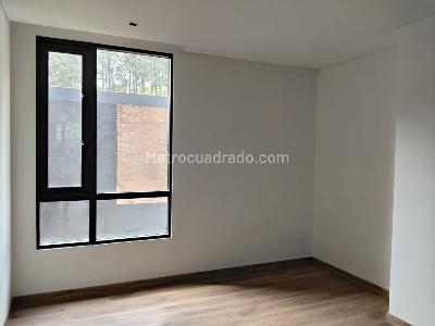 Apartamento de 2 alcobas en venta en El Poblado, Medellín, 105 m² · foto 13 de 18