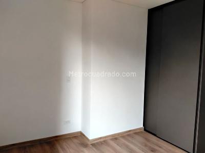 Apartamento de 2 alcobas en venta en El Poblado, Medellín, 105 m² · foto 14 de 18