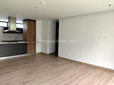 Apartamento de 2 alcobas en venta en El Poblado, Medellín, 105 m² · foto 3 de 18