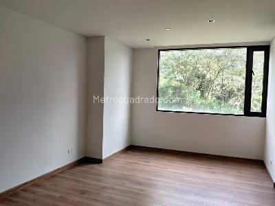Apartamento de 2 alcobas en venta en El Poblado, Medellín, 105 m² · foto 9 de 18