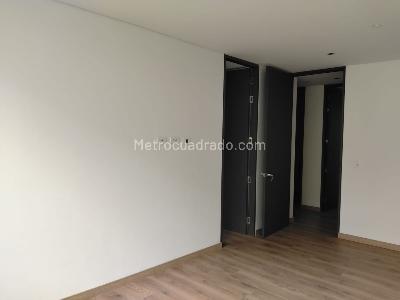 Apartamento de 2 alcobas en venta en El Poblado, Medellín, 105 m² · foto 11 de 16
