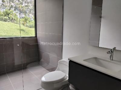 Apartamento de 2 alcobas en venta en El Poblado, Medellín, 105 m² · foto 16 de 16