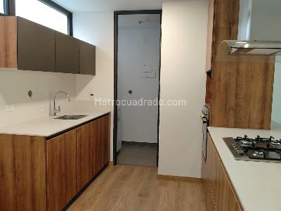 Apartamento de 2 alcobas en venta en El Poblado, Medellín, 105 m² · foto 5 de 16