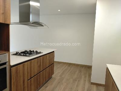Apartamento de 2 alcobas en venta en El Poblado, Medellín, 105 m² · foto 6 de 16