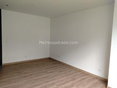 Apartamento de 2 alcobas en venta en El Poblado, Medellín, 105 m² · foto 9 de 16