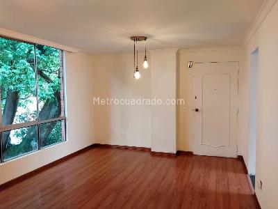 Apartamento en venta en El Poblado, Medellín · foto 2 de 20