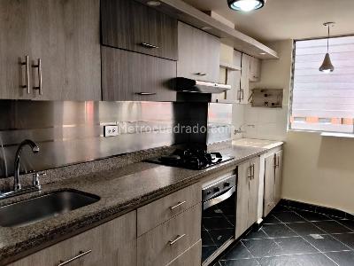 Apartamento en venta en El Poblado, Medellín · foto 7 de 20