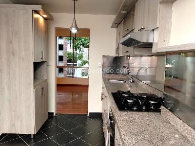 Apartamento en venta en El Poblado, Medellín · foto 8 de 20