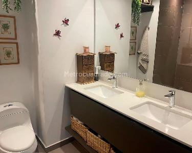 Apartamento de 1 alcoba en venta en El Poblado, Medellín, 88 m² · foto 11 de 12