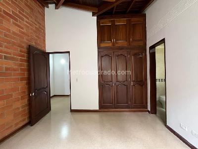 Casa de 5 alcobas en venta en Envigado, Envigado, 340 m² · foto 14 de 20