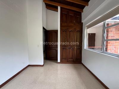 Casa de 5 alcobas en venta en Envigado, Envigado, 340 m² · foto 18 de 20