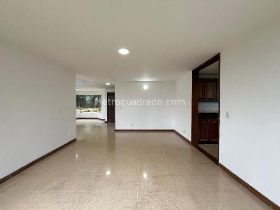 Casa de 5 alcobas en venta en Envigado, Envigado, 340 m² · foto 5 de 20