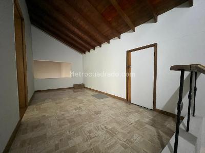 Casa en arriendo en El Poblado, Medellín · foto 12 de 19