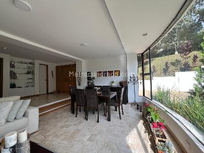 Casa en arriendo en El Poblado, Medellín · foto 3 de 19