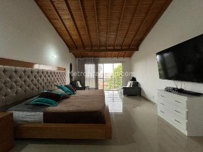 Casa de 3 alcobas en arriendo en Envigado, Envigado, 245 m² · foto 16 de 19
