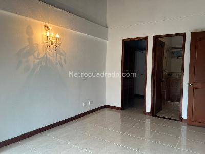 Casa en arriendo en El Poblado, Medellín · foto 9 de 18
