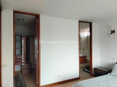 Apartamento en venta en El Poblado, Medellín · foto 12 de 19
