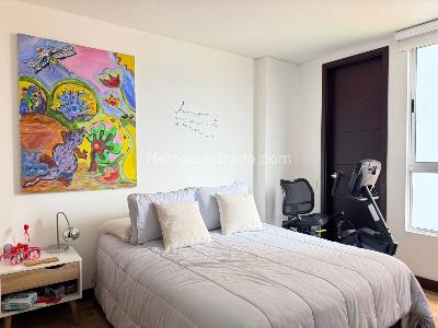 Apartamento de 2 alcobas en venta en El Poblado, Medellín, 188 m² · foto 15 de 19