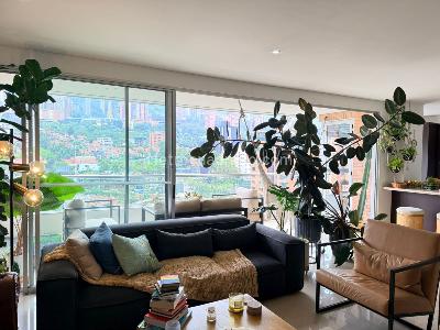 Apartamento de 2 alcobas en venta en El Poblado, Medellín, 188 m² · foto 6 de 19